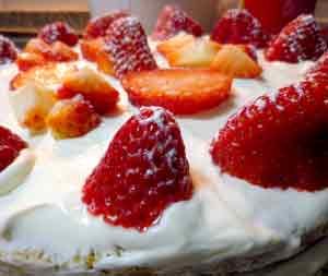 Bizcocho relleno con Fresas